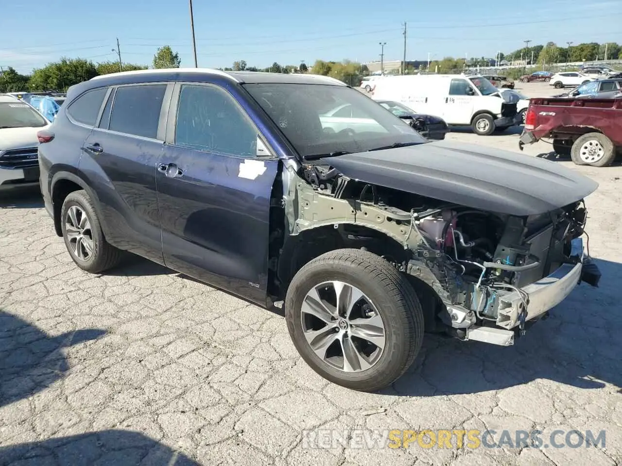 4 Photograph of a damaged car 5TDKBRCH5PS117296 TOYOTA HIGHLANDER 2023