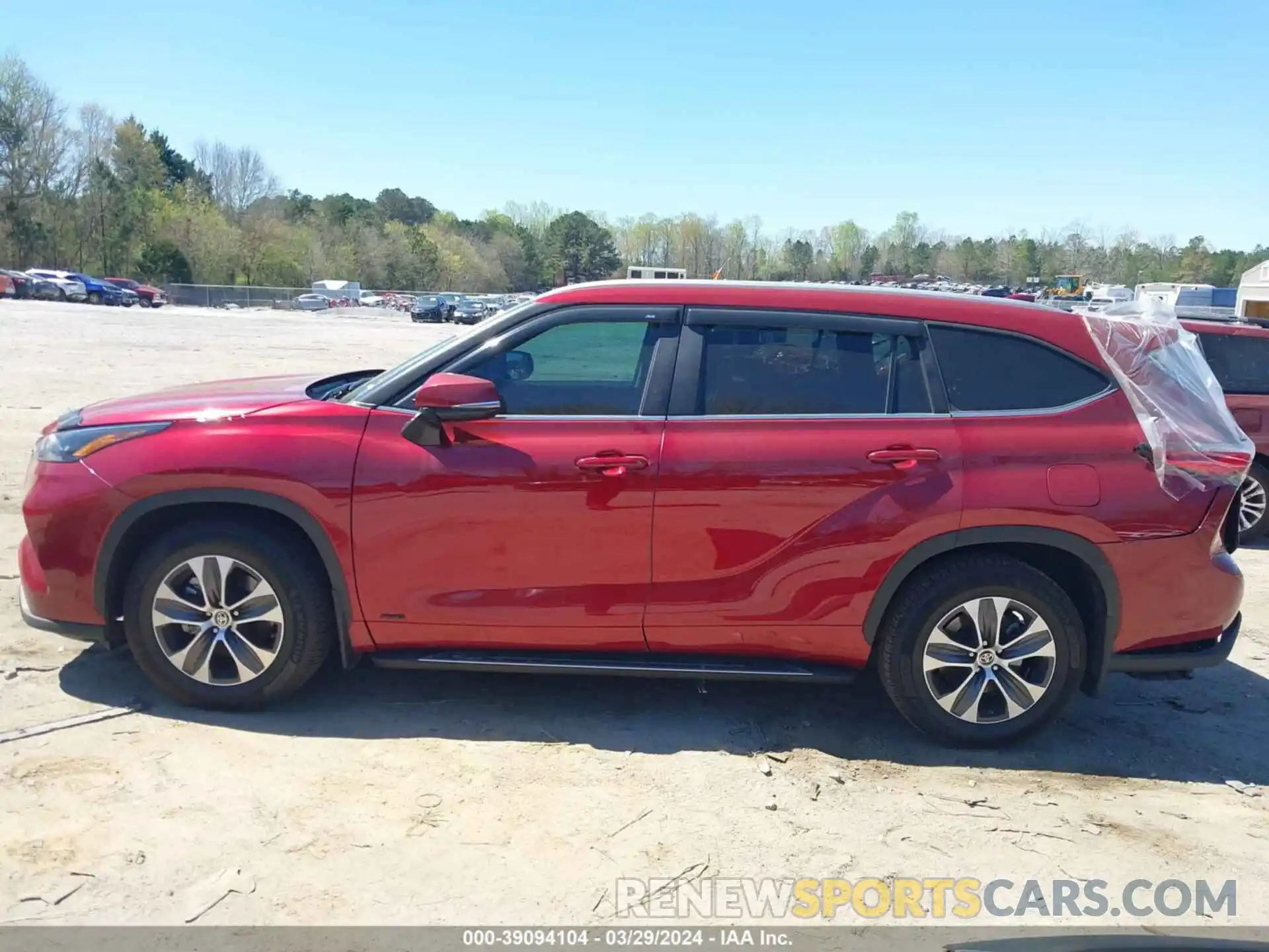 15 Photograph of a damaged car 5TDKBRCH5PS562993 TOYOTA HIGHLANDER 2023