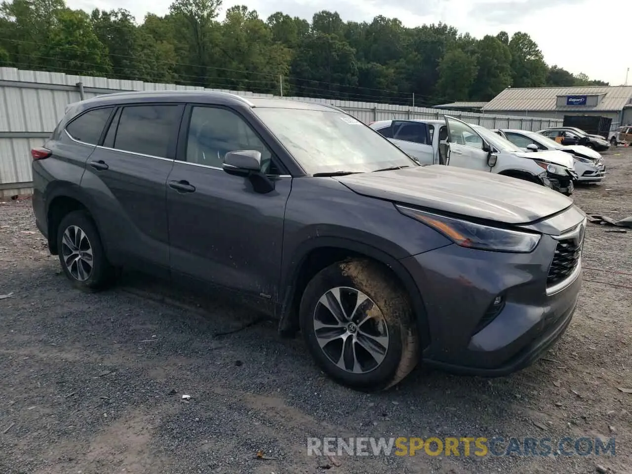4 Photograph of a damaged car 5TDKBRCH7PS114707 TOYOTA HIGHLANDER 2023