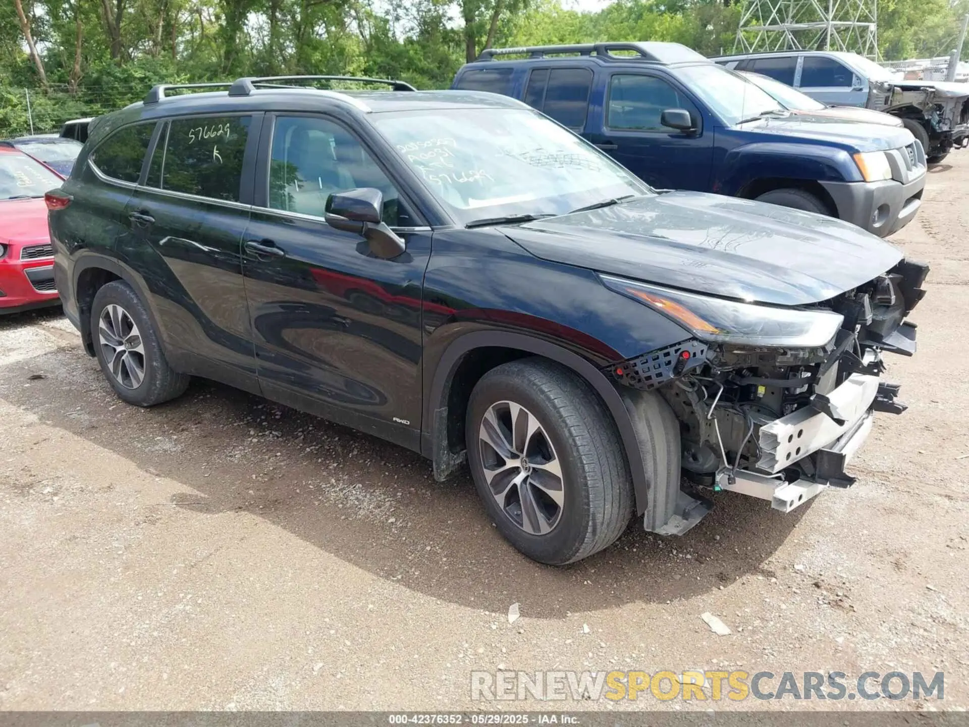 1 Photograph of a damaged car 5TDKBRCHXPS576629 TOYOTA HIGHLANDER 2023