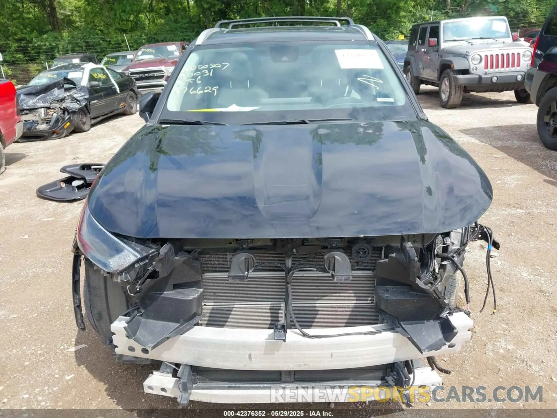 17 Photograph of a damaged car 5TDKBRCHXPS576629 TOYOTA HIGHLANDER 2023