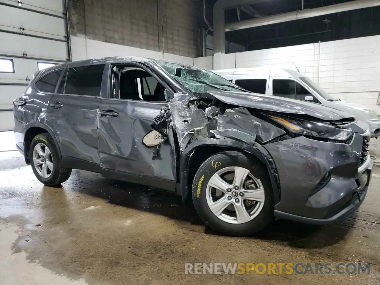 4 Photograph of a damaged car 5TDKDRAH0PS018883 TOYOTA HIGHLANDER 2023