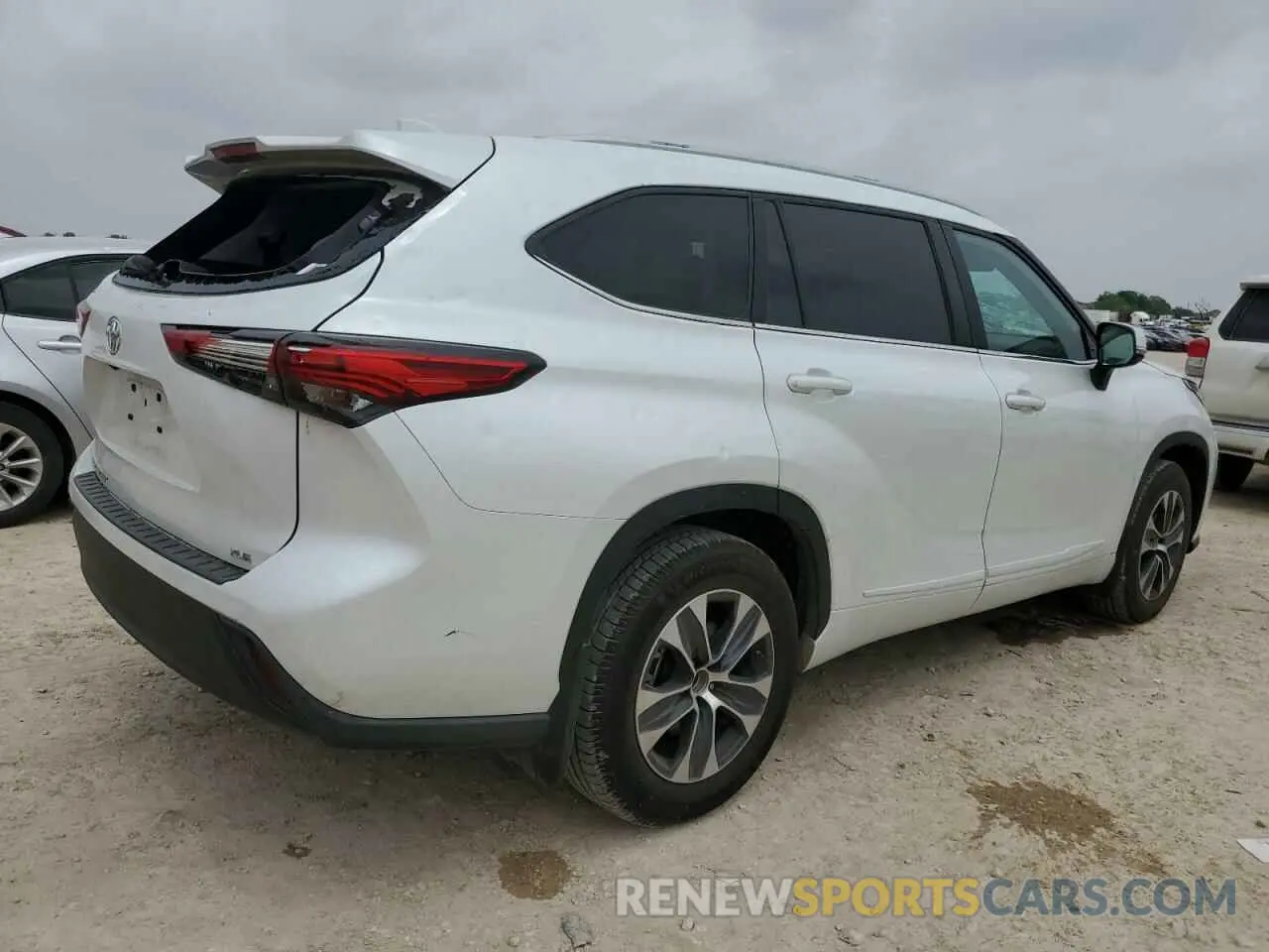 3 Photograph of a damaged car 5TDKDRAH0PS028944 TOYOTA HIGHLANDER 2023
