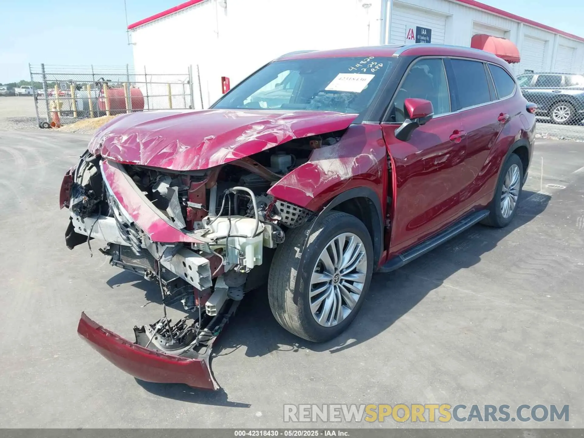 2 Photograph of a damaged car 5TDKDRAH0PS037708 TOYOTA HIGHLANDER 2023