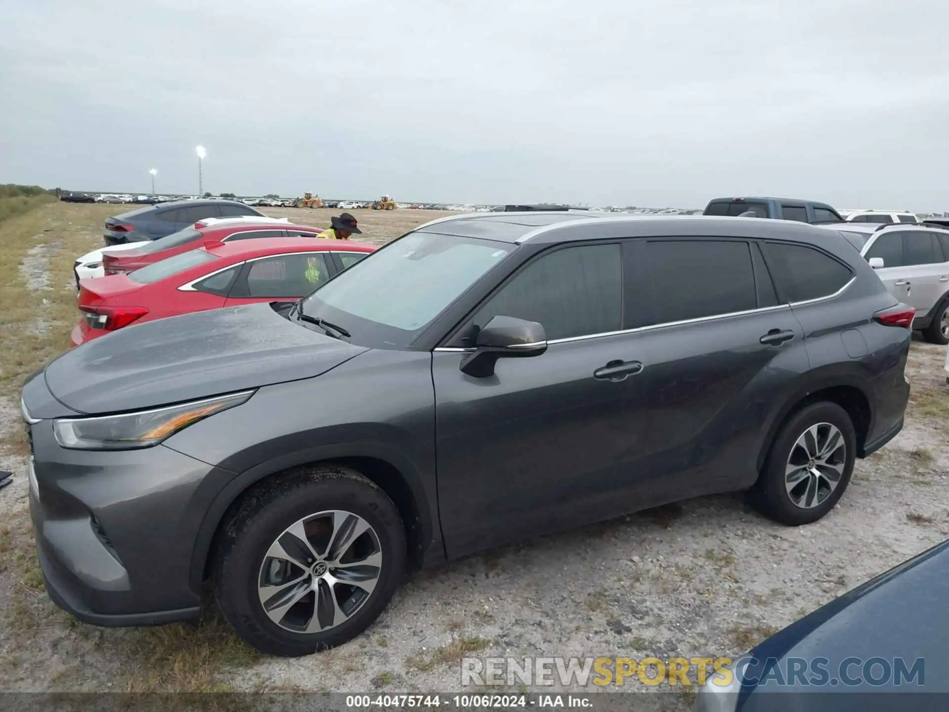 15 Photograph of a damaged car 5TDKDRAH0PS045226 TOYOTA HIGHLANDER 2023