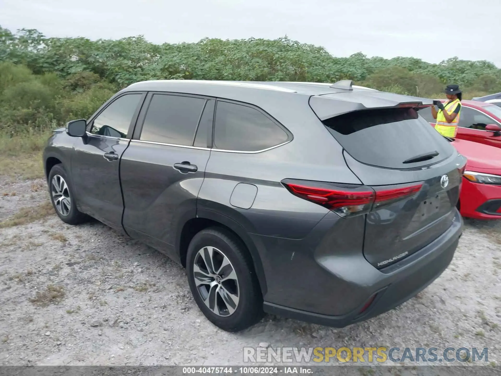 3 Photograph of a damaged car 5TDKDRAH0PS045226 TOYOTA HIGHLANDER 2023