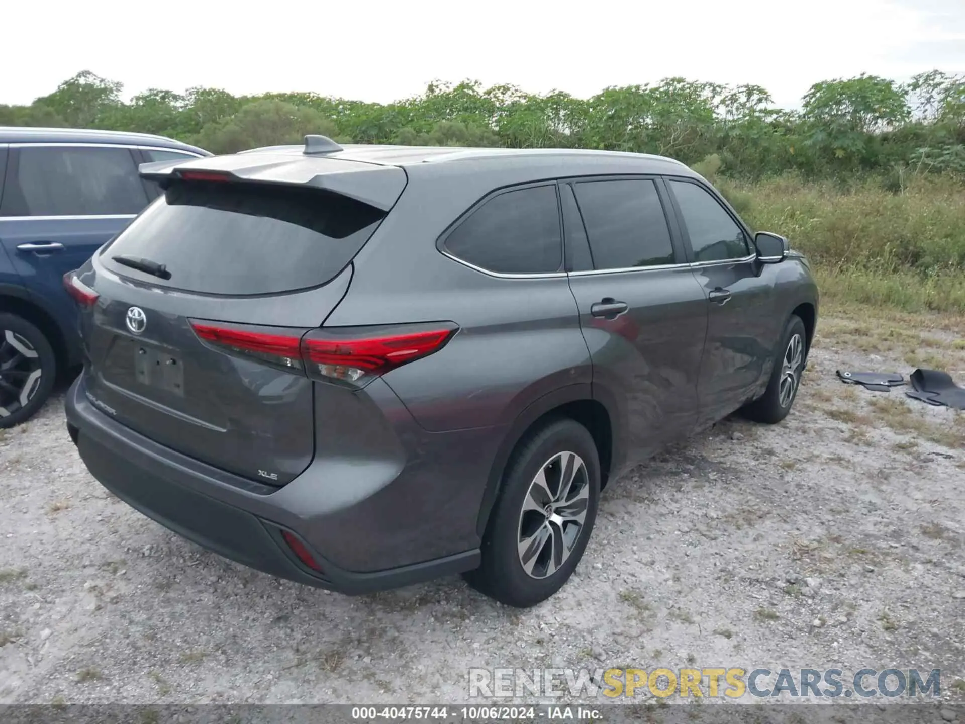 4 Photograph of a damaged car 5TDKDRAH0PS045226 TOYOTA HIGHLANDER 2023