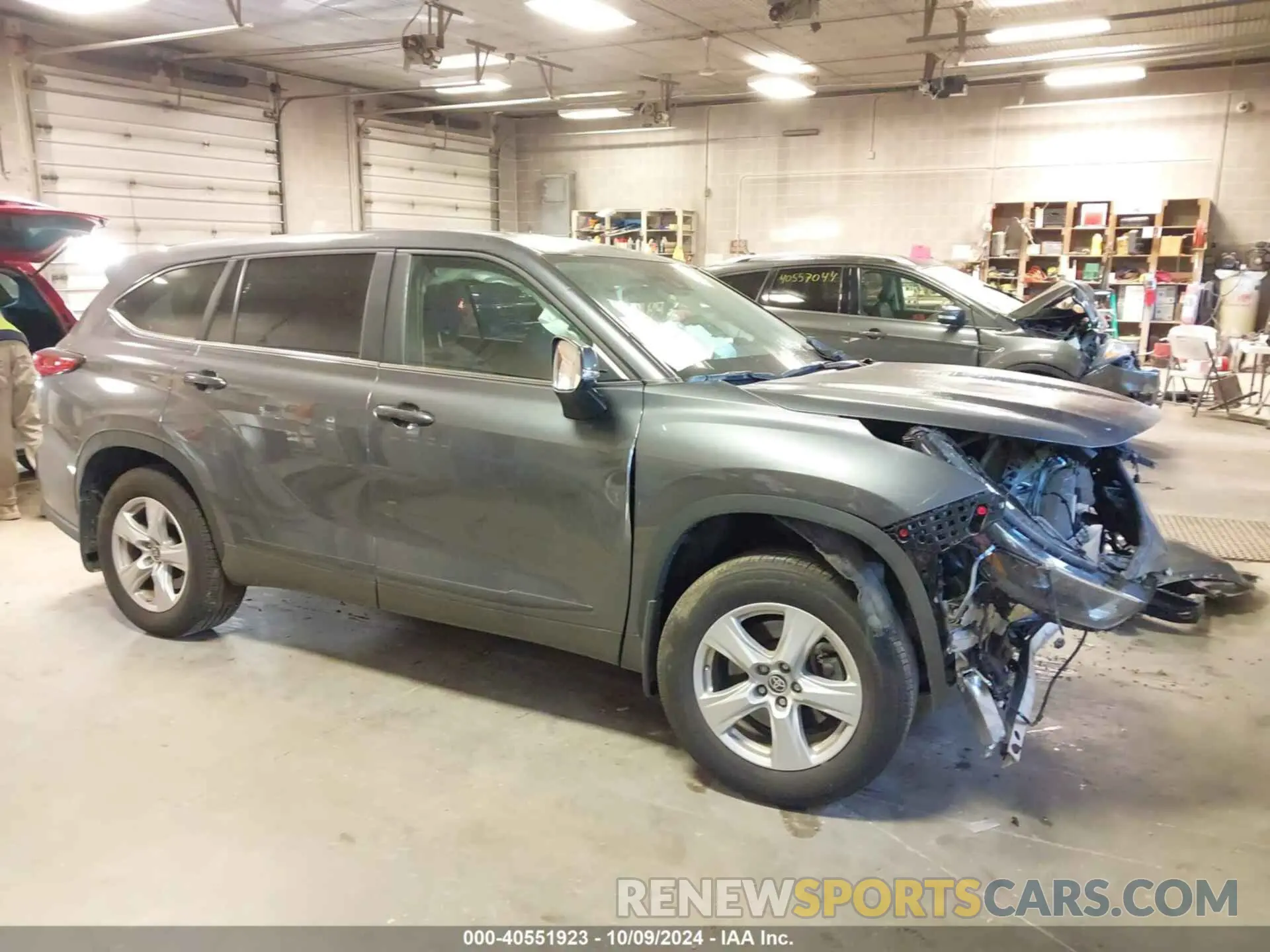 14 Photograph of a damaged car 5TDKDRAH0PS046893 TOYOTA HIGHLANDER 2023