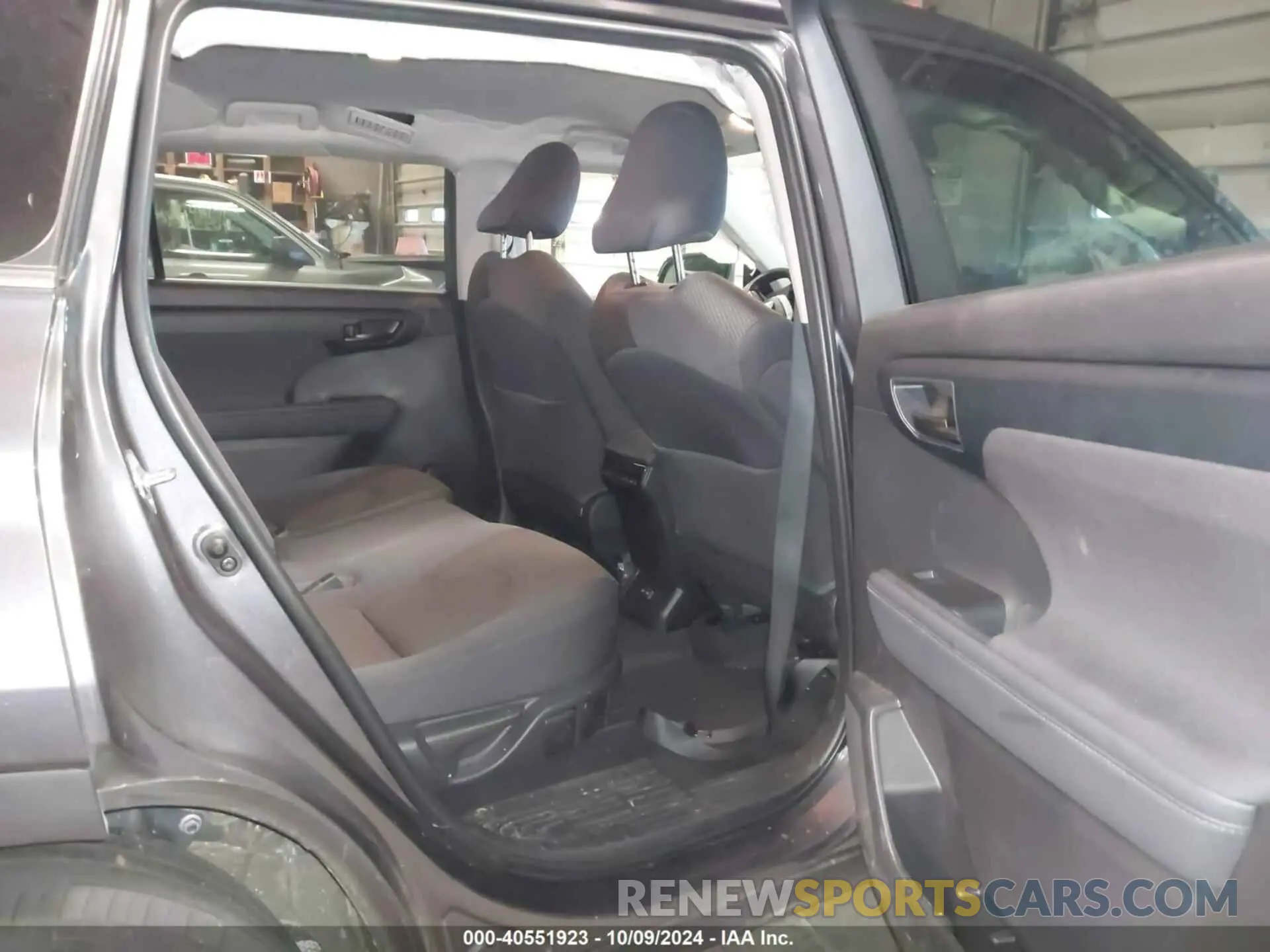 8 Photograph of a damaged car 5TDKDRAH0PS046893 TOYOTA HIGHLANDER 2023