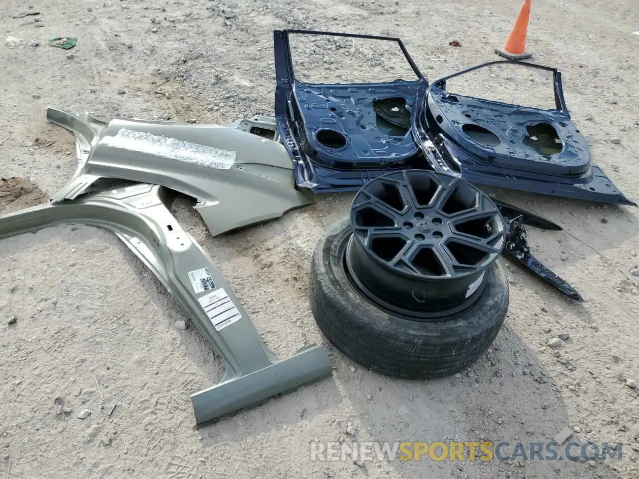 13 Photograph of a damaged car 5TDKDRAH0PS504108 TOYOTA HIGHLANDER 2023