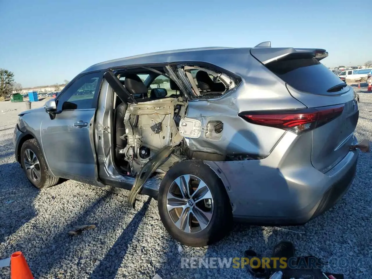 2 Photograph of a damaged car 5TDKDRAH0PS504447 TOYOTA HIGHLANDER 2023
