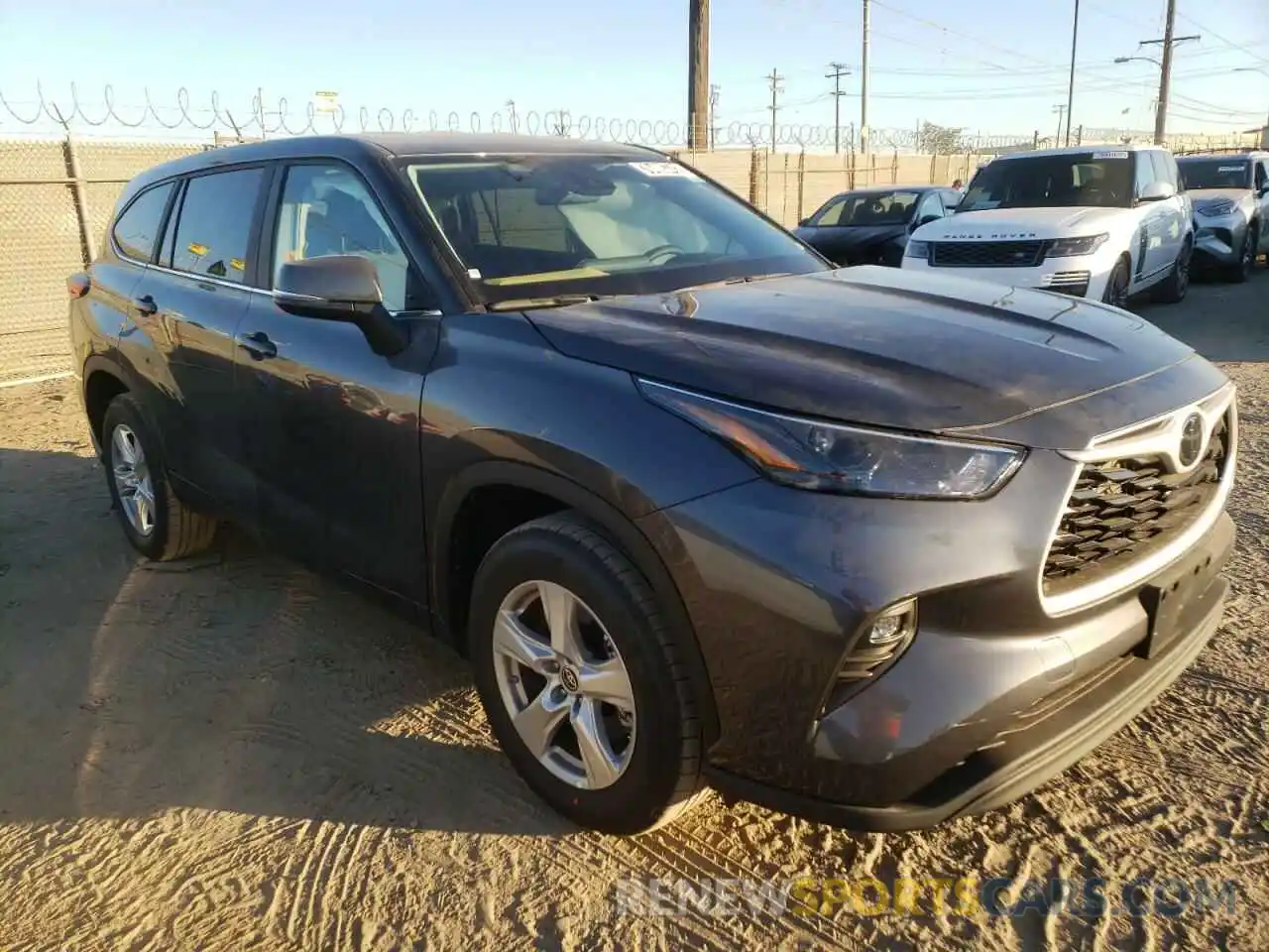 4 Photograph of a damaged car 5TDKDRAH1PS005026 TOYOTA HIGHLANDER 2023