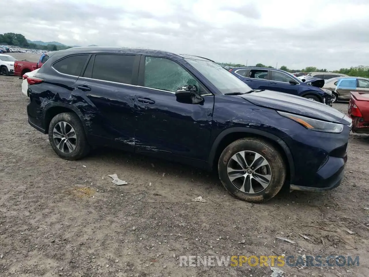 4 Photograph of a damaged car 5TDKDRAH1PS012364 TOYOTA HIGHLANDER 2023