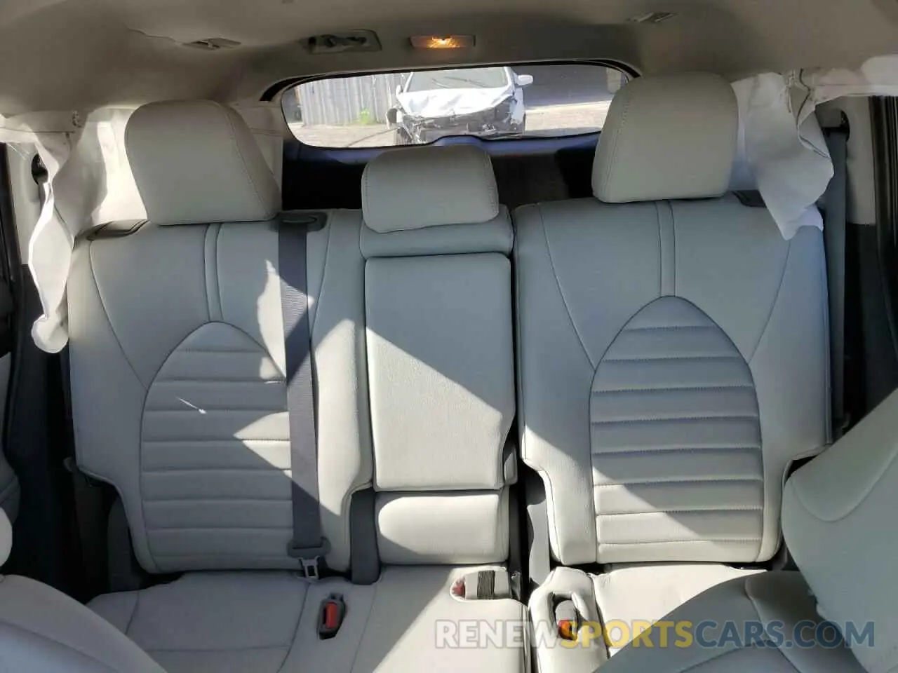 10 Photograph of a damaged car 5TDKDRAH1PS013854 TOYOTA HIGHLANDER 2023