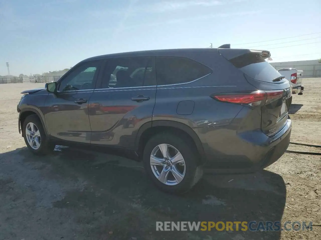 2 Photograph of a damaged car 5TDKDRAH1PS013854 TOYOTA HIGHLANDER 2023