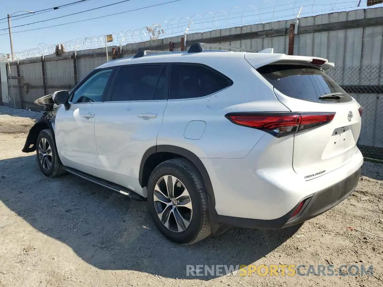 2 Photograph of a damaged car 5TDKDRAH1PS031268 TOYOTA HIGHLANDER 2023