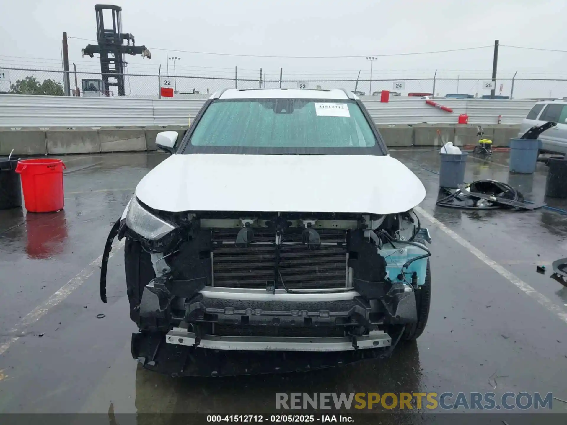 13 Photograph of a damaged car 5TDKDRAH1PS504490 TOYOTA HIGHLANDER 2023