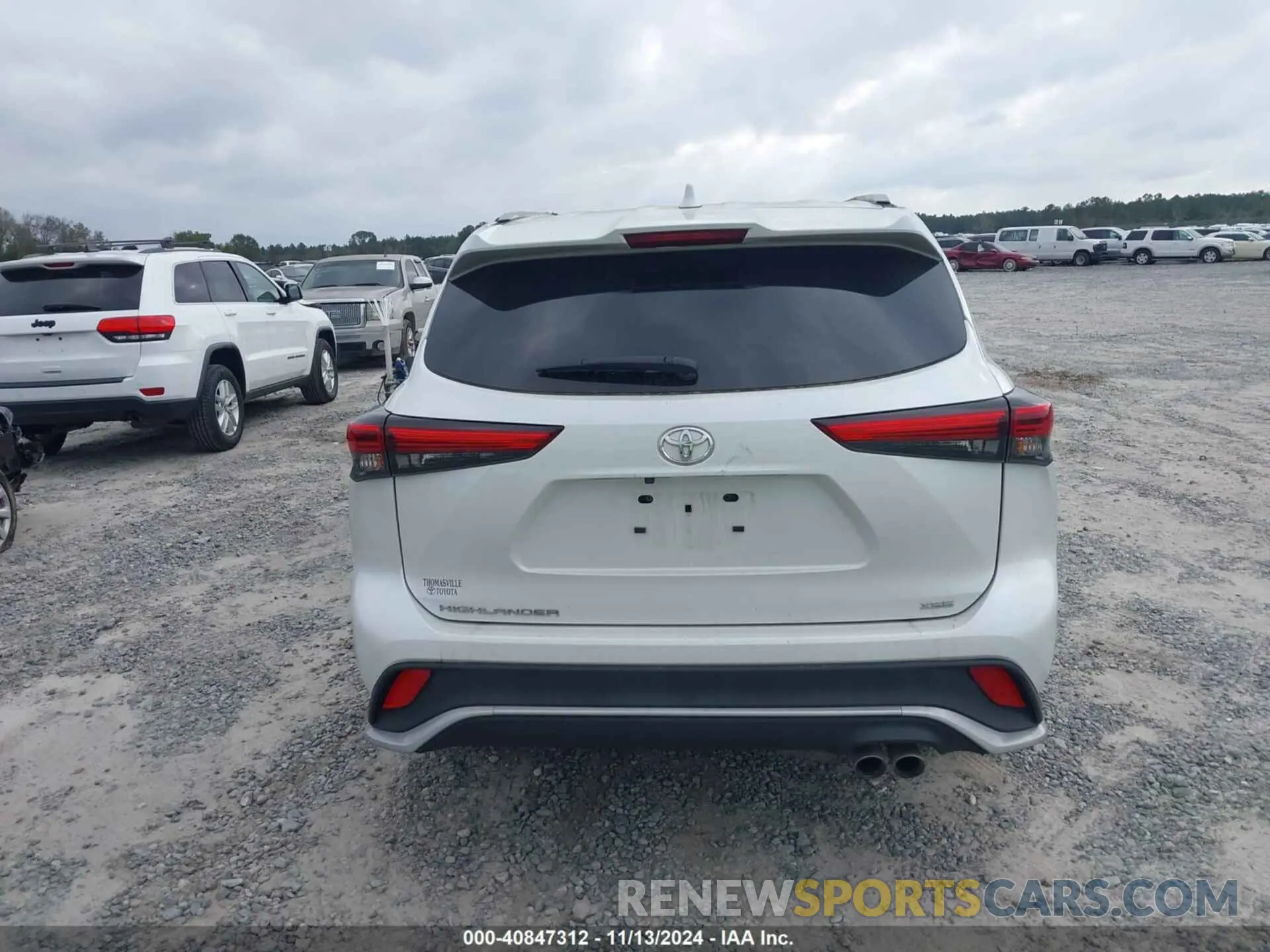 15 Photograph of a damaged car 5TDKDRAH1PS518230 TOYOTA HIGHLANDER 2023