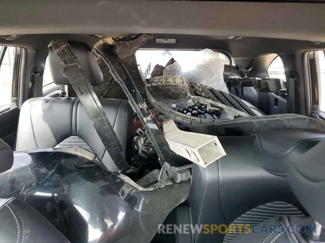 10 Photograph of a damaged car 5TDKDRAH2PS021137 TOYOTA HIGHLANDER 2023