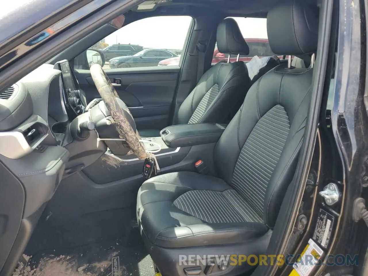7 Photograph of a damaged car 5TDKDRAH2PS021137 TOYOTA HIGHLANDER 2023