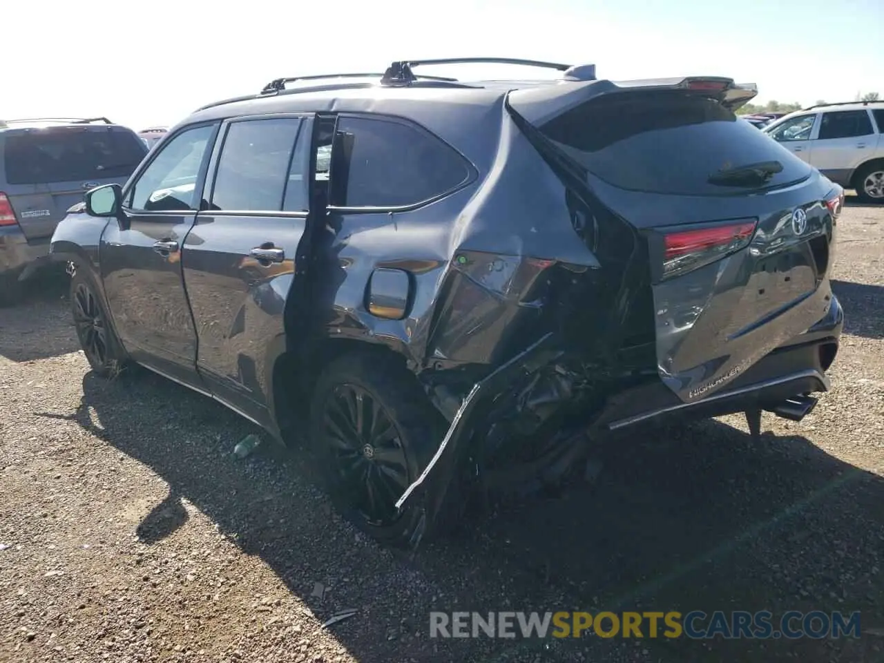 2 Photograph of a damaged car 5TDKDRAH2PS508645 TOYOTA HIGHLANDER 2023