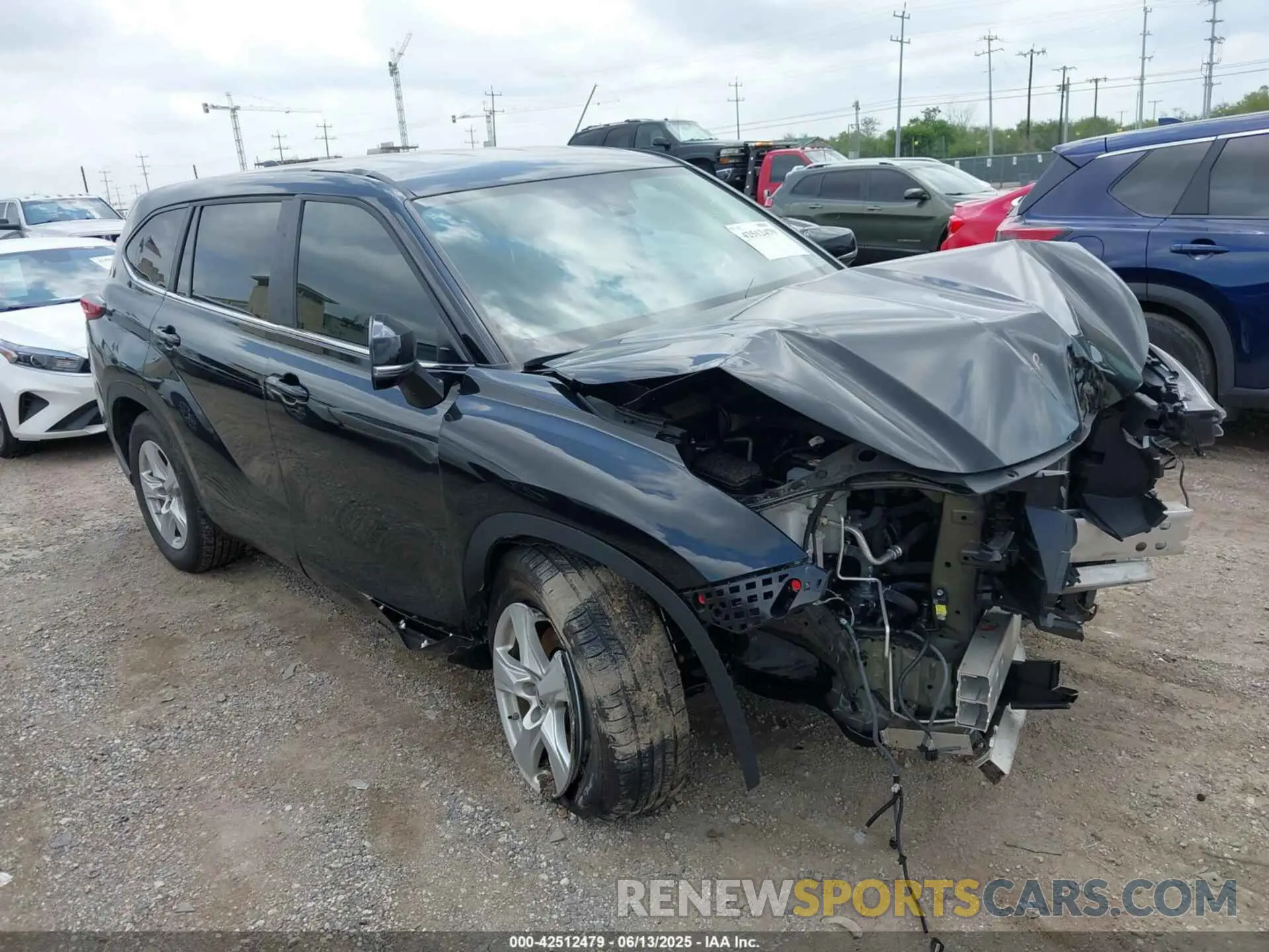 1 Photograph of a damaged car 5TDKDRAH2PS509679 TOYOTA HIGHLANDER 2023