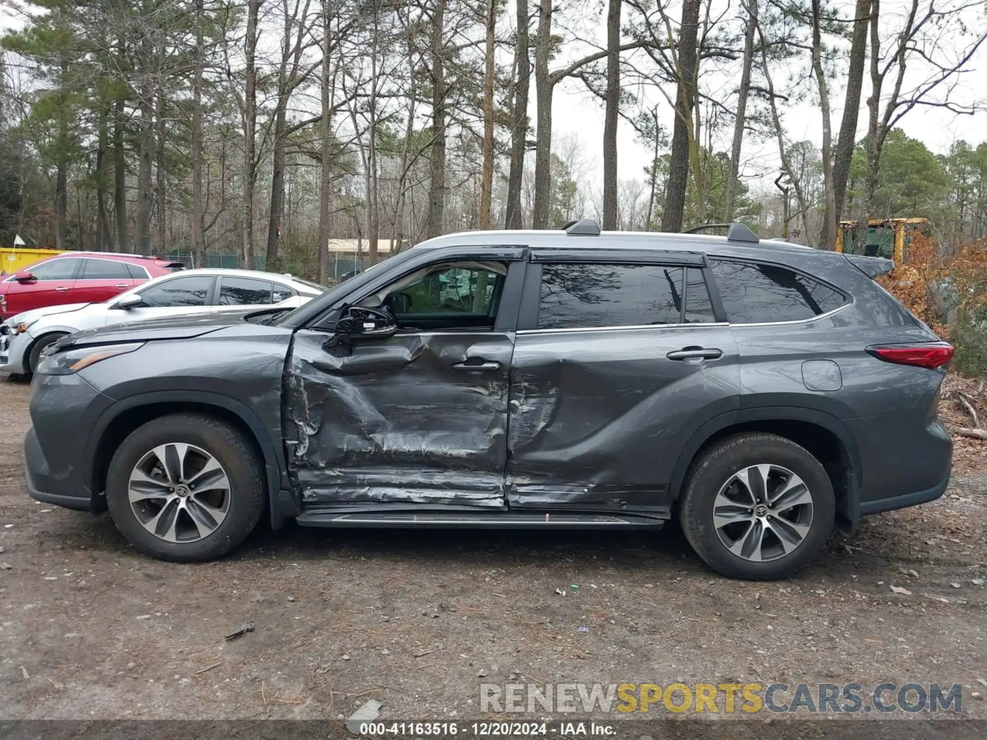 14 Photograph of a damaged car 5TDKDRAH2PS520486 TOYOTA HIGHLANDER 2023