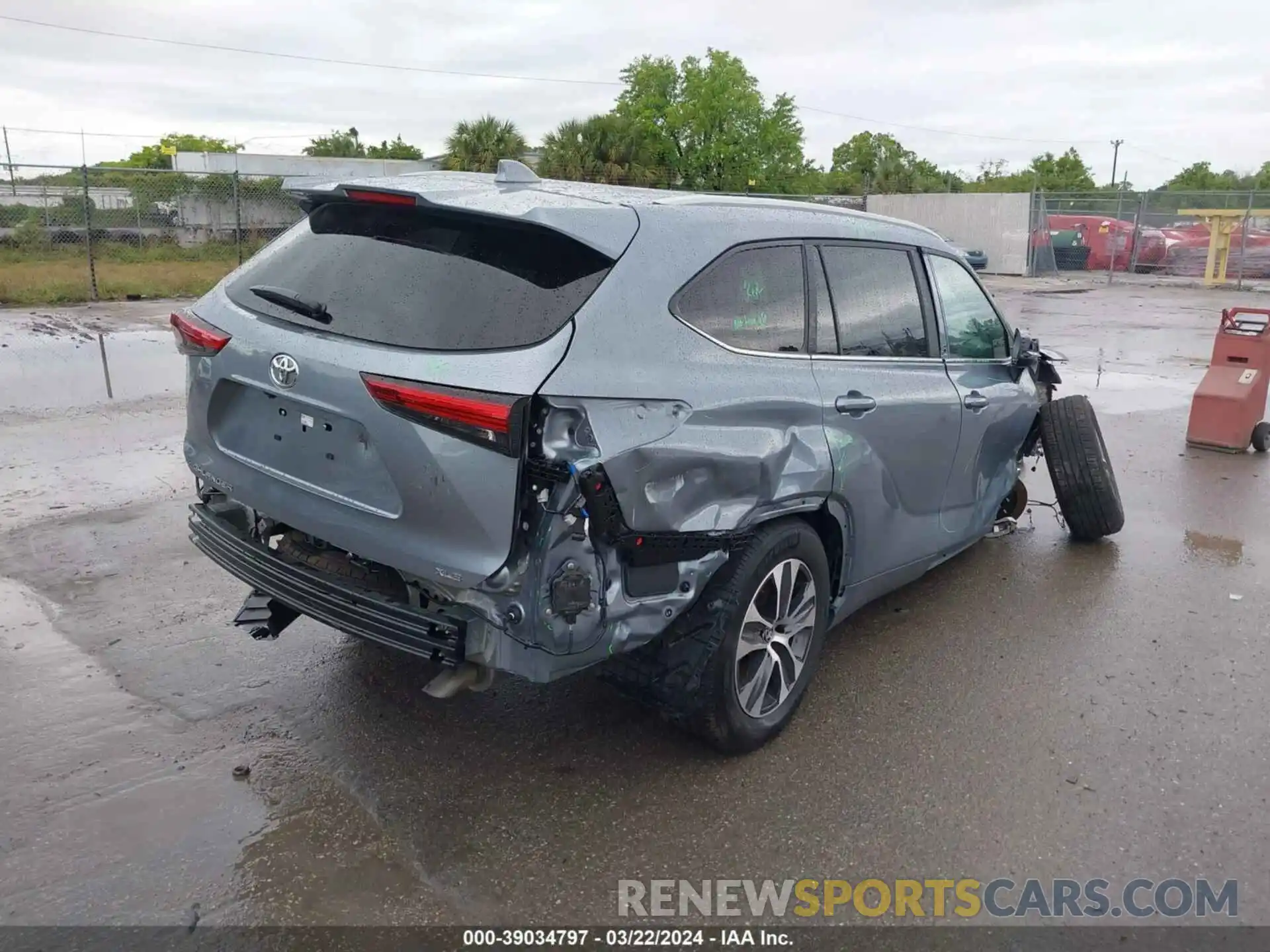 4 Photograph of a damaged car 5TDKDRAH3PS007280 TOYOTA HIGHLANDER 2023