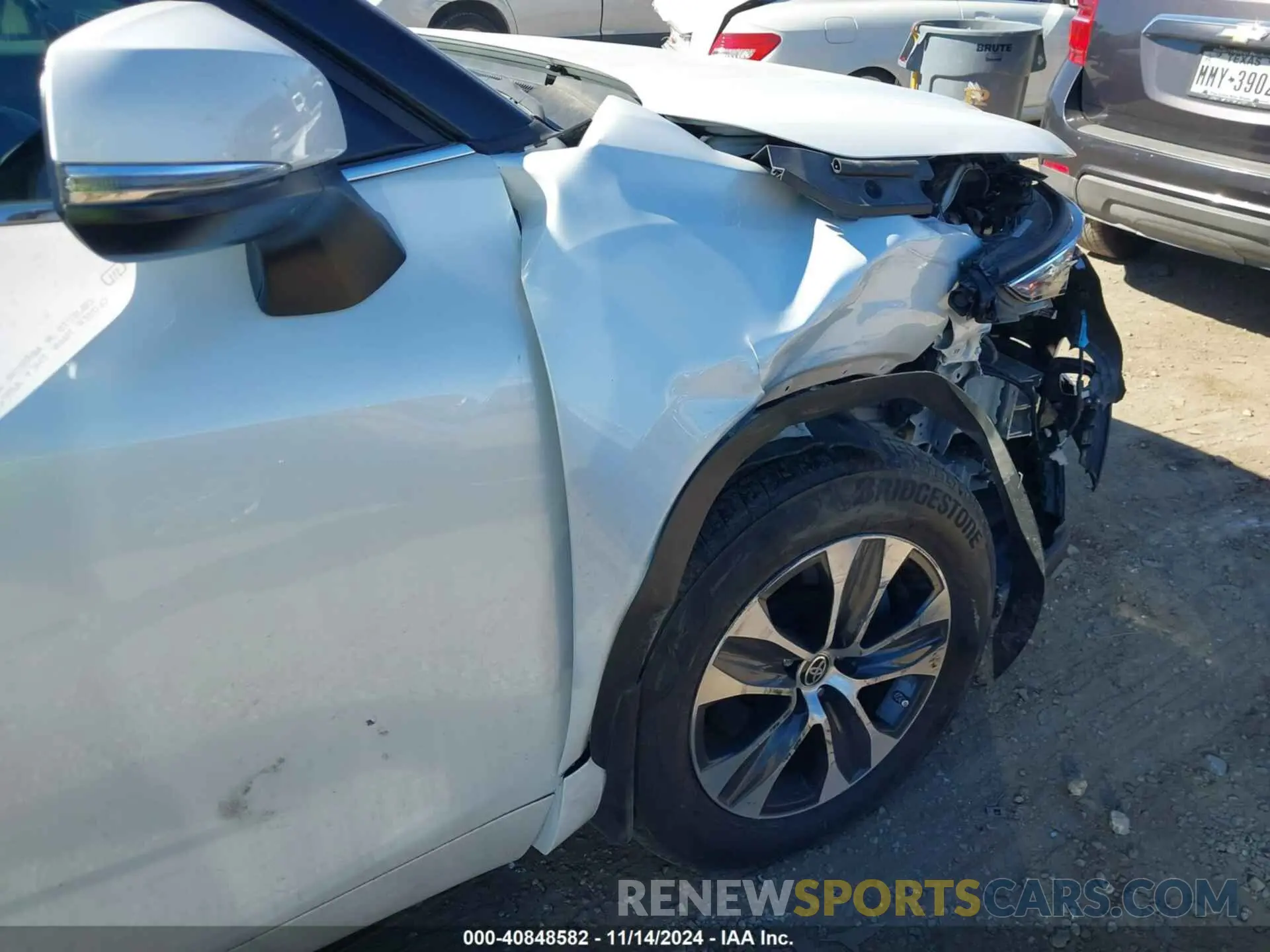12 Photograph of a damaged car 5TDKDRAH3PS007392 TOYOTA HIGHLANDER 2023