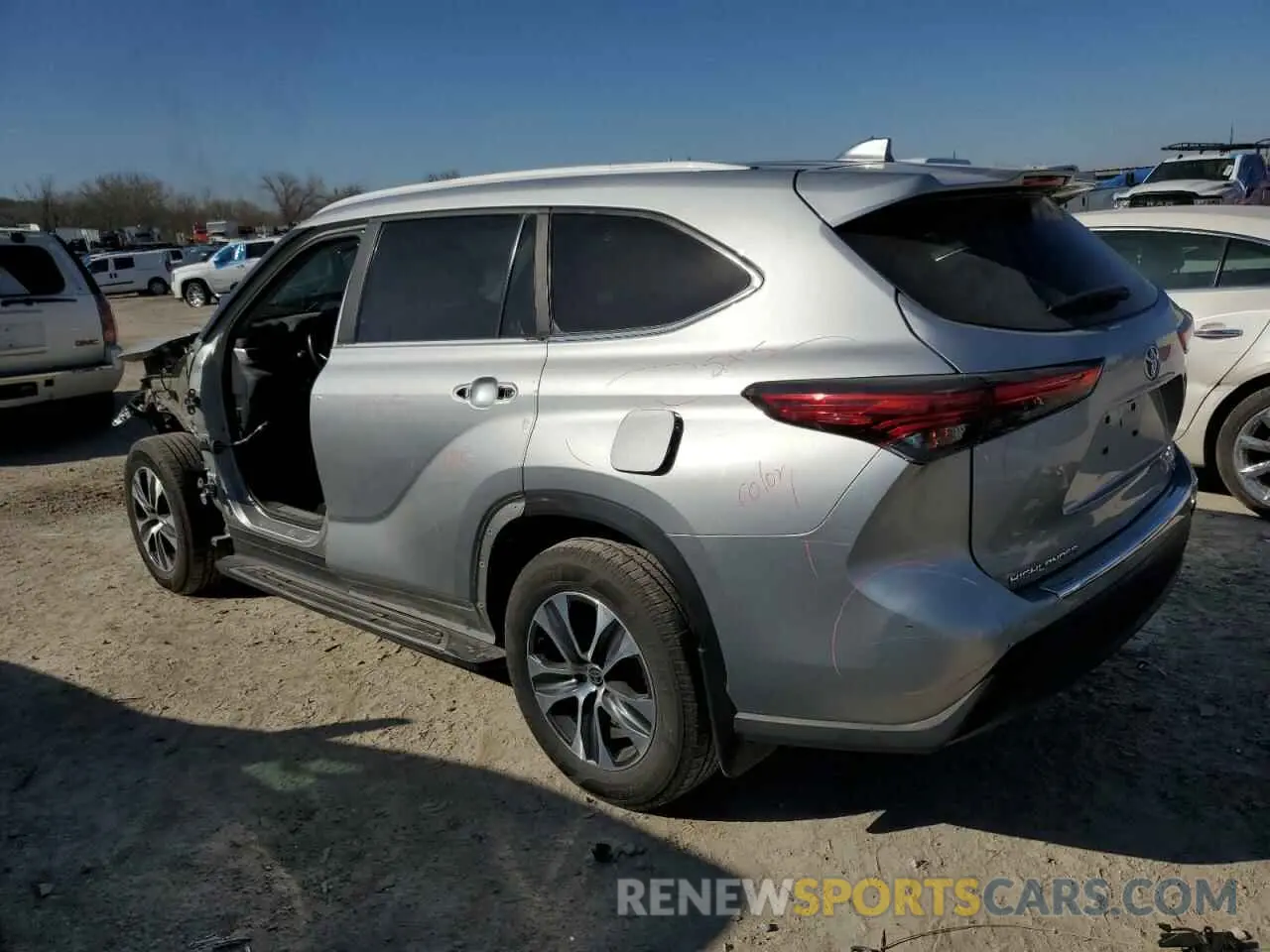 2 Photograph of a damaged car 5TDKDRAH3PS011717 TOYOTA HIGHLANDER 2023