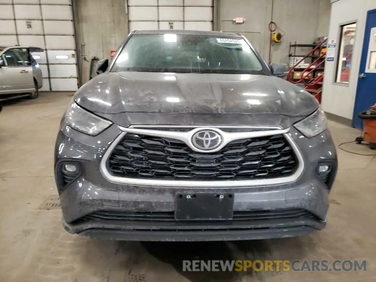 5 Photograph of a damaged car 5TDKDRAH3PS016741 TOYOTA HIGHLANDER 2023
