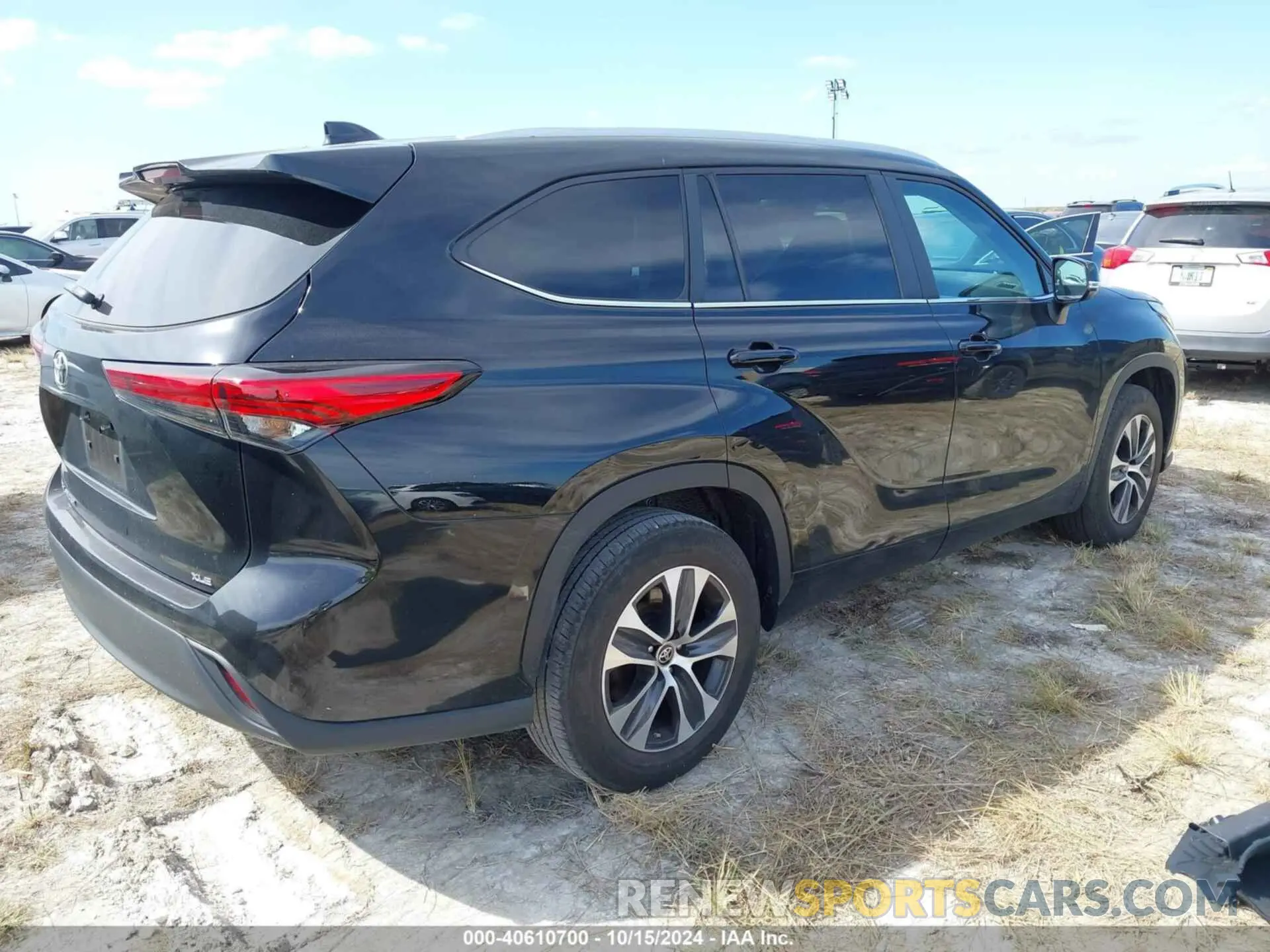 4 Photograph of a damaged car 5TDKDRAH3PS037119 TOYOTA HIGHLANDER 2023