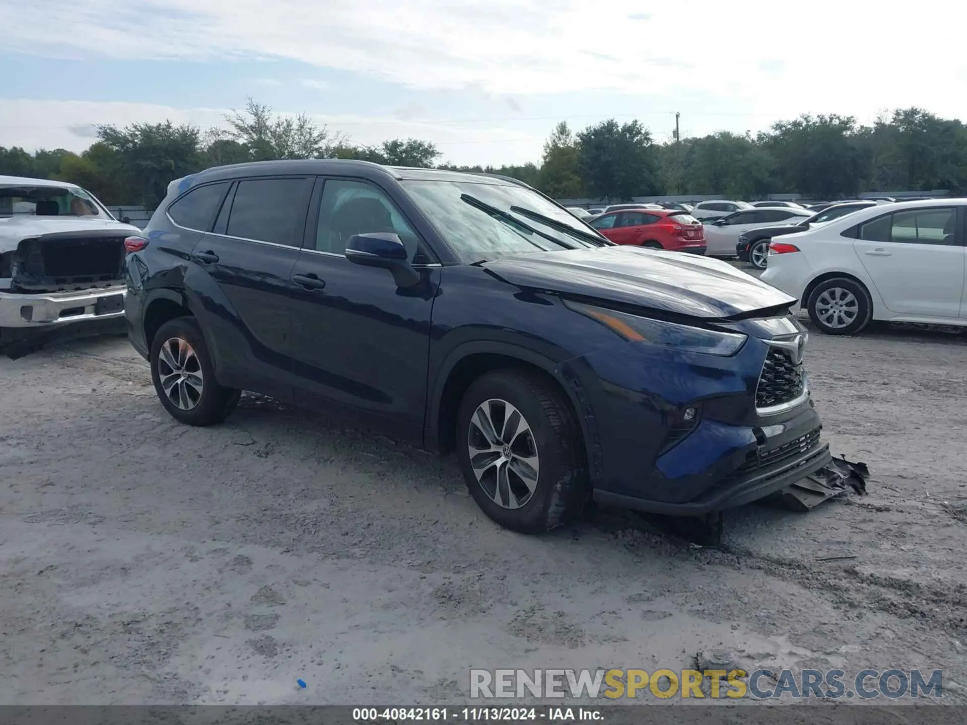 1 Photograph of a damaged car 5TDKDRAH3PS038531 TOYOTA HIGHLANDER 2023