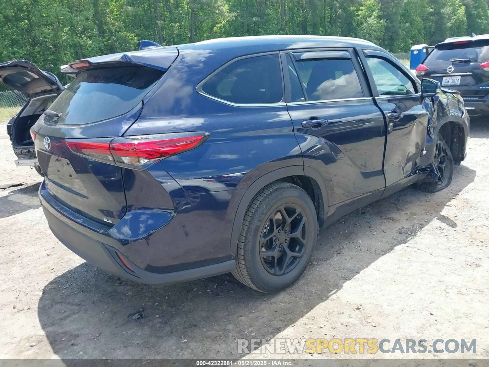 4 Photograph of a damaged car 5TDKDRAH3PS044250 TOYOTA HIGHLANDER 2023