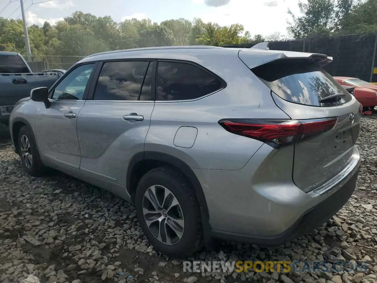 2 Photograph of a damaged car 5TDKDRAH3PS047326 TOYOTA HIGHLANDER 2023