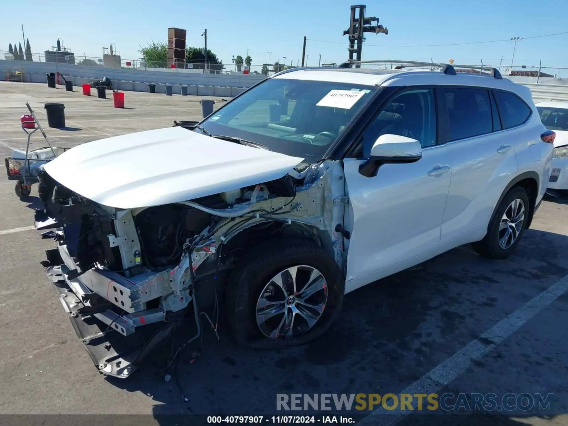 2 Photograph of a damaged car 5TDKDRAH3PS520271 TOYOTA HIGHLANDER 2023