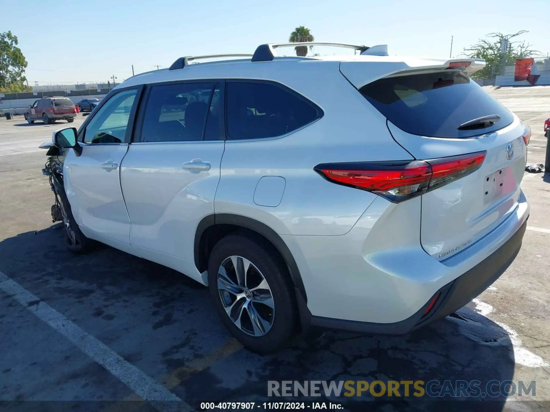 3 Photograph of a damaged car 5TDKDRAH3PS520271 TOYOTA HIGHLANDER 2023