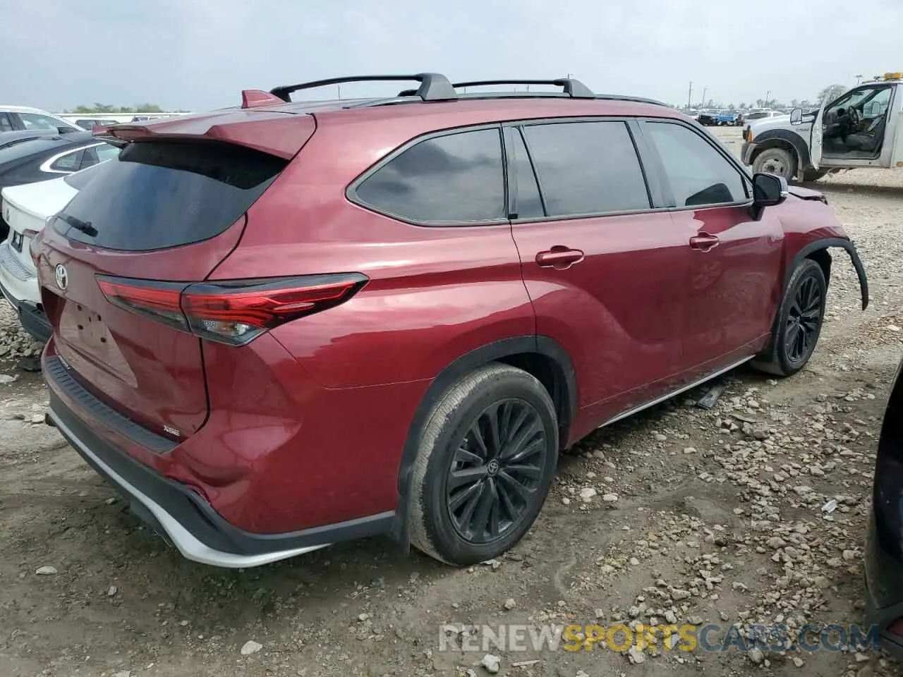 3 Photograph of a damaged car 5TDKDRAH3PS527298 TOYOTA HIGHLANDER 2023
