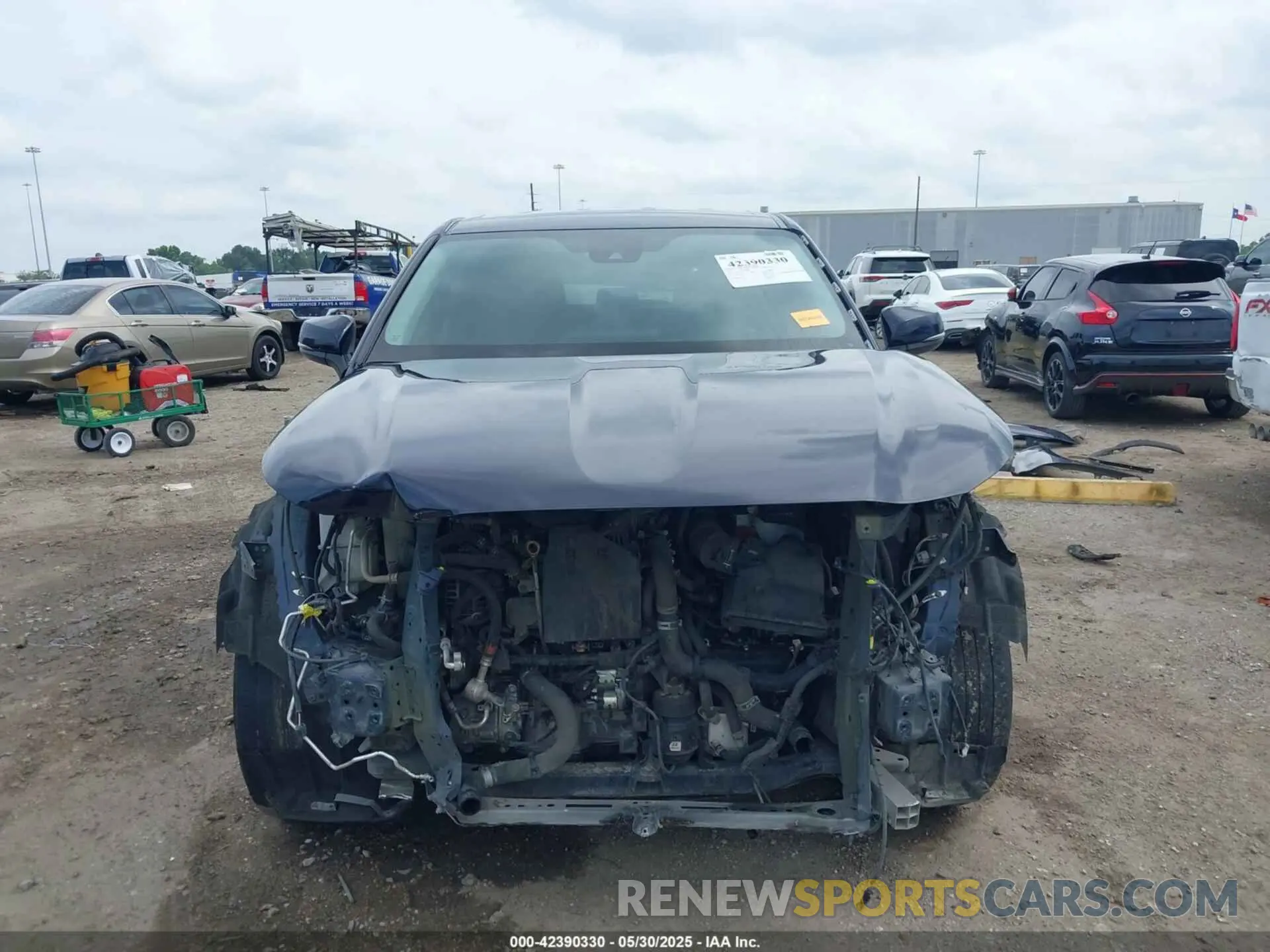13 Photograph of a damaged car 5TDKDRAH4PS024895 TOYOTA HIGHLANDER 2023