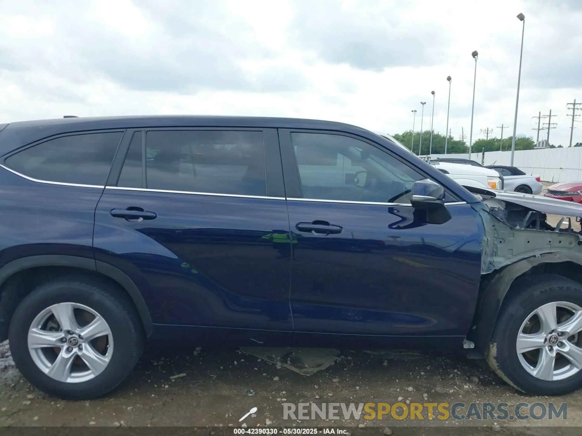14 Photograph of a damaged car 5TDKDRAH4PS024895 TOYOTA HIGHLANDER 2023