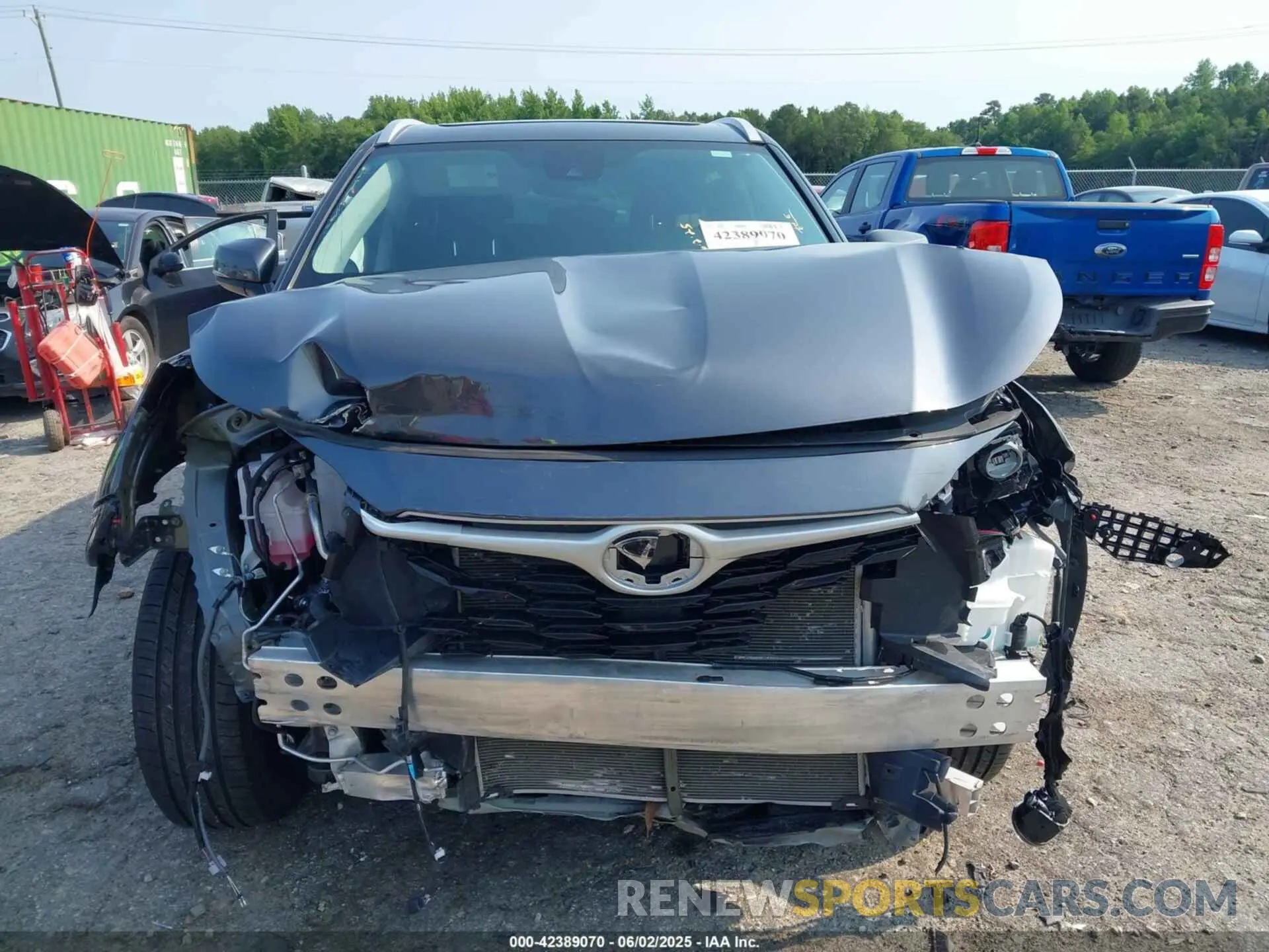 13 Photograph of a damaged car 5TDKDRAH4PS028364 TOYOTA HIGHLANDER 2023
