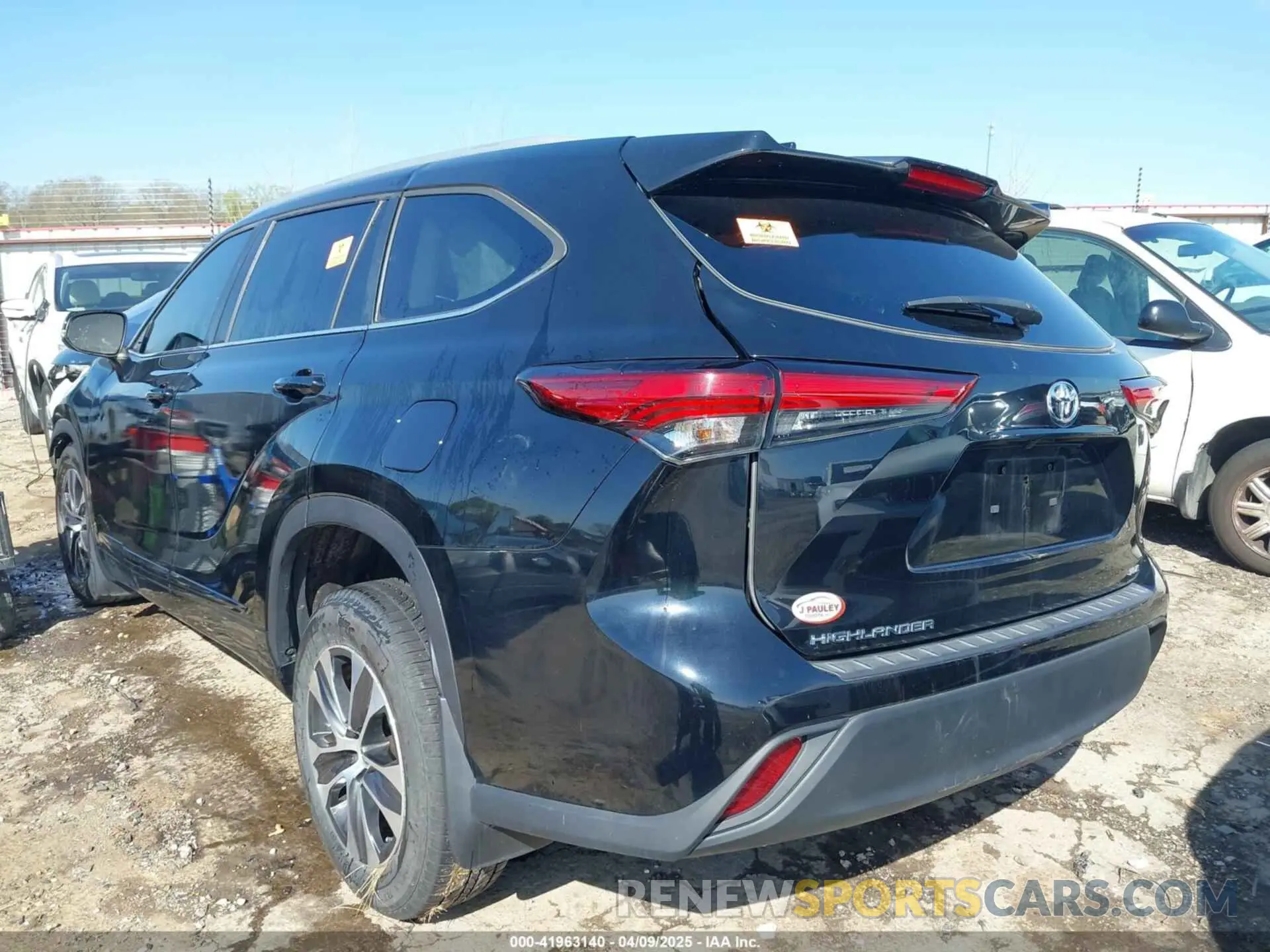 3 Photograph of a damaged car 5TDKDRAH4PS035055 TOYOTA HIGHLANDER 2023