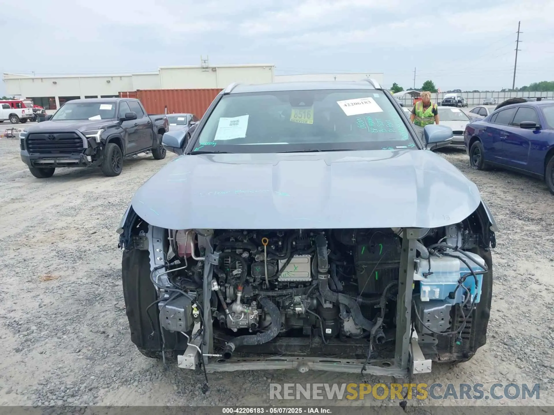 13 Photograph of a damaged car 5TDKDRAH4PS040014 TOYOTA HIGHLANDER 2023