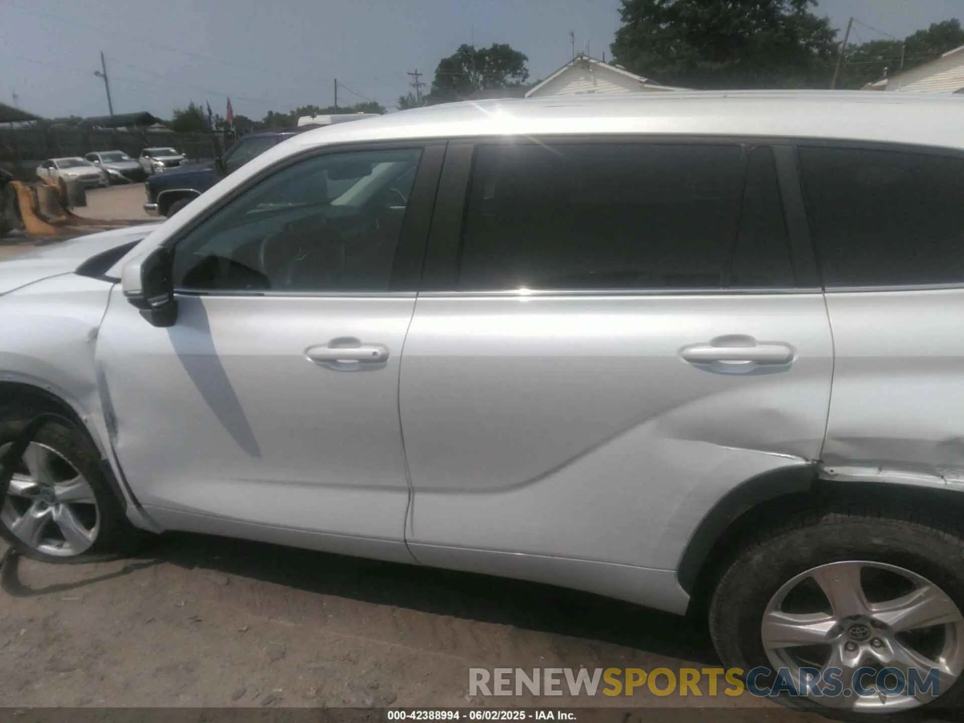 14 Photograph of a damaged car 5TDKDRAH4PS501003 TOYOTA HIGHLANDER 2023