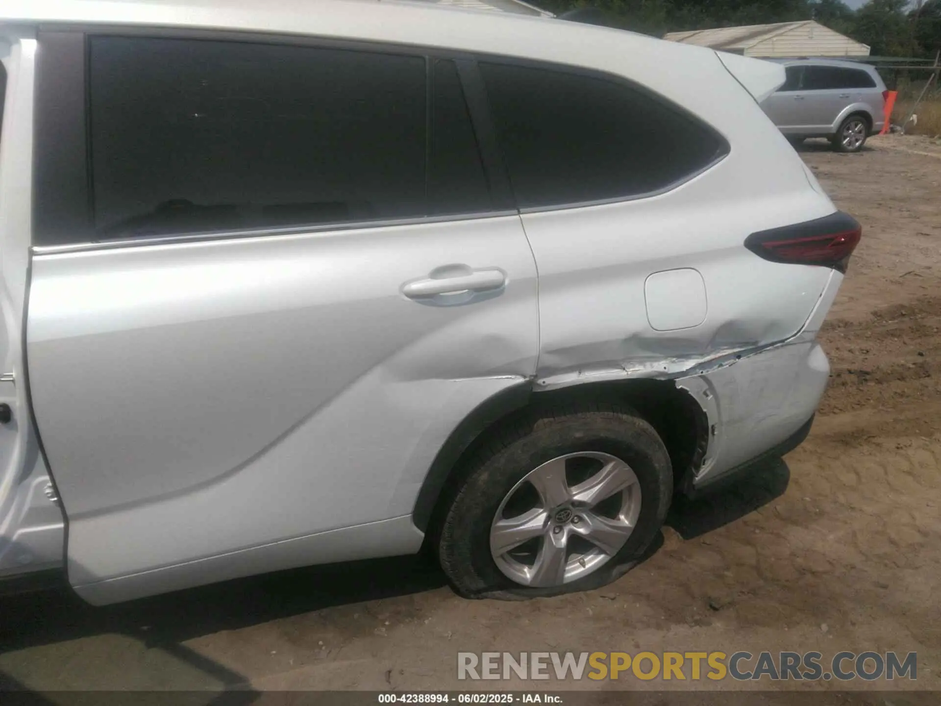 18 Photograph of a damaged car 5TDKDRAH4PS501003 TOYOTA HIGHLANDER 2023