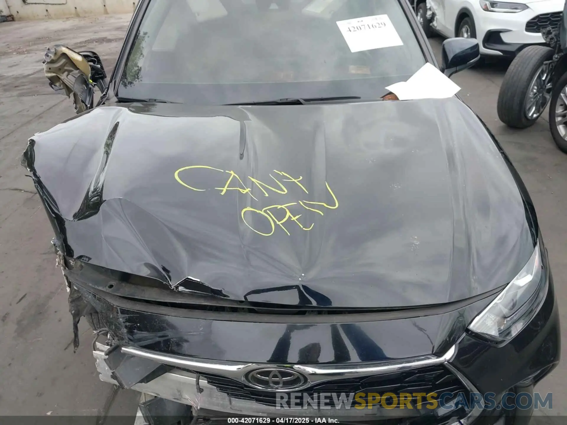 10 Photograph of a damaged car 5TDKDRAH5PS012464 TOYOTA HIGHLANDER 2023