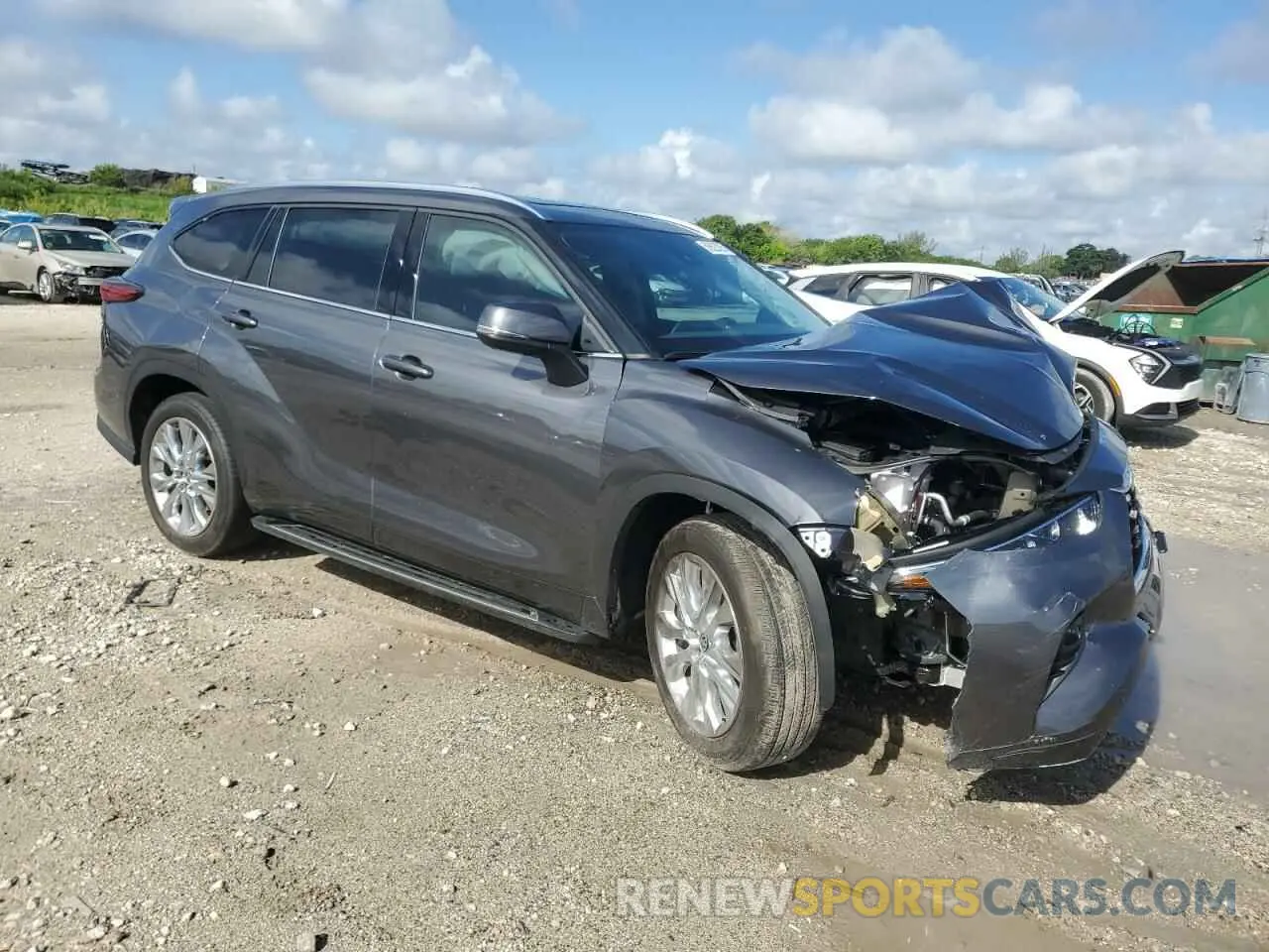 4 Photograph of a damaged car 5TDKDRAH5PS016031 TOYOTA HIGHLANDER 2023