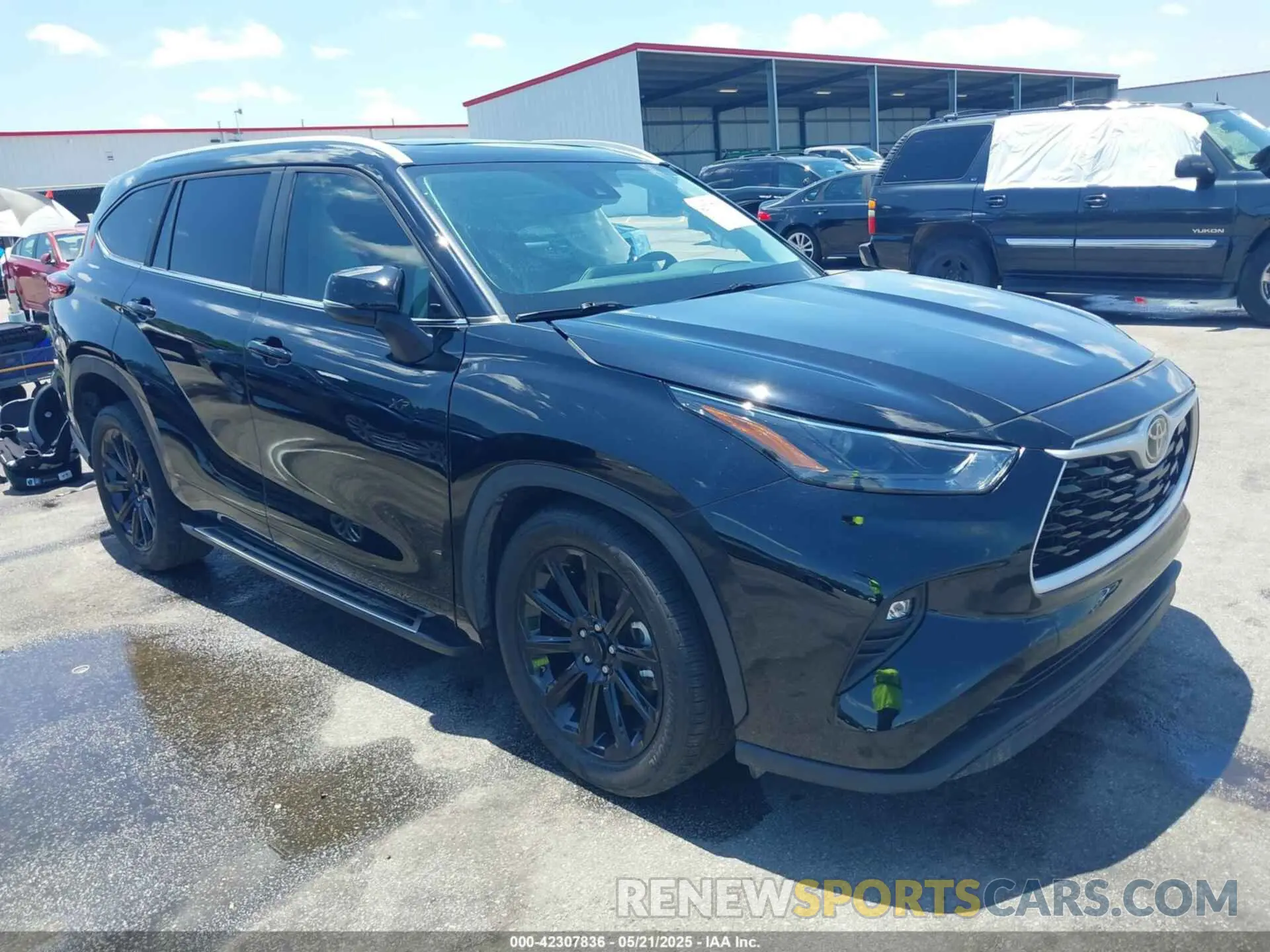 1 Photograph of a damaged car 5TDKDRAH5PS024582 TOYOTA HIGHLANDER 2023