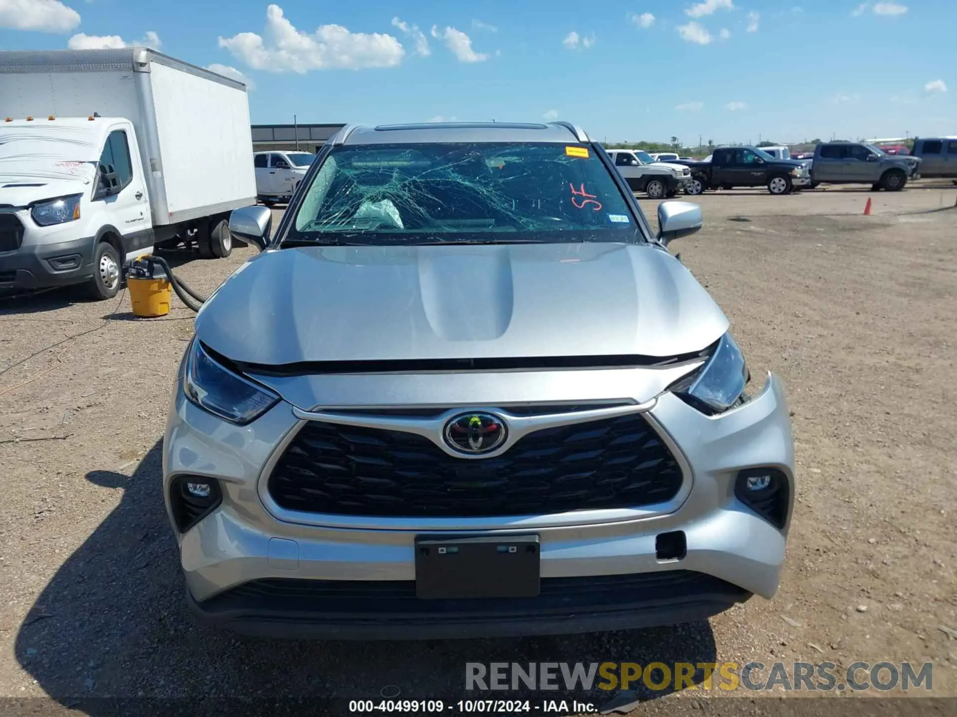 12 Photograph of a damaged car 5TDKDRAH5PS025750 TOYOTA HIGHLANDER 2023