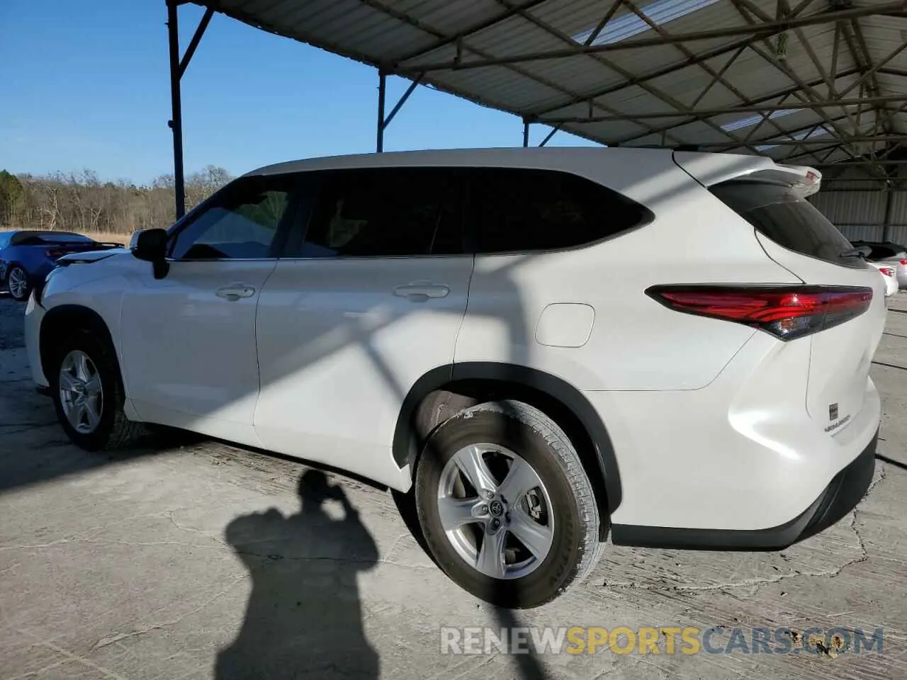 2 Photograph of a damaged car 5TDKDRAH5PS035842 TOYOTA HIGHLANDER 2023